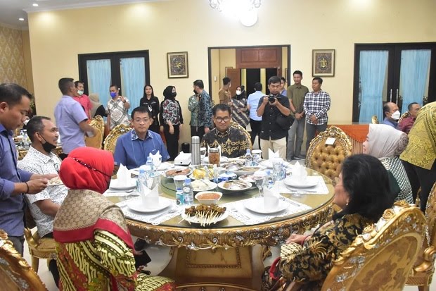 Pj Gubernur Sulbar Akmal Malik Sabut Kedatangan Komisioner Kejaksaan RI