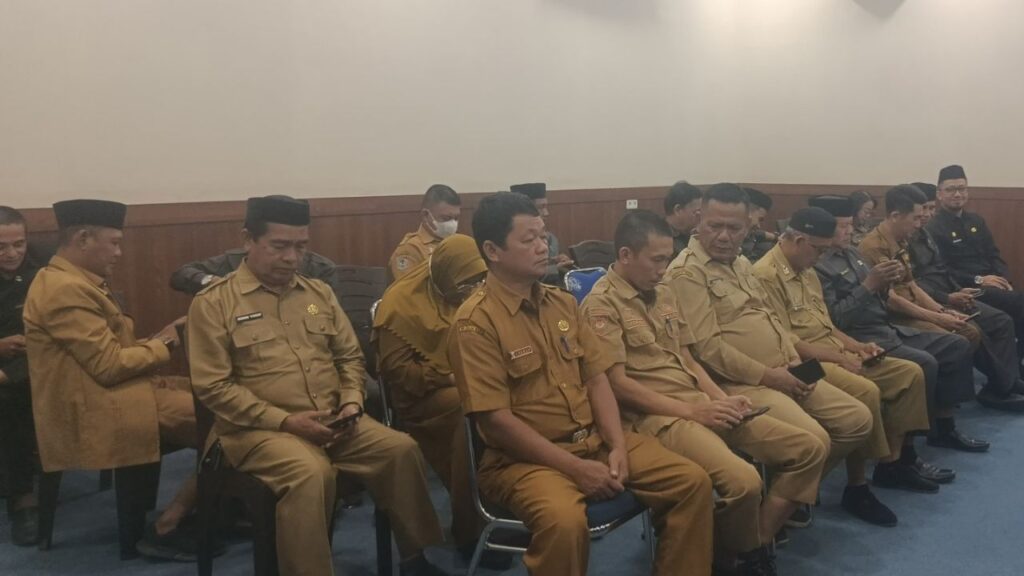 Lima Fraksi DPRD Mamuju Tengah Sepakati Raperda Pertanggungjawaban APBD 2025
